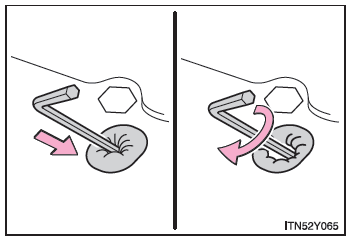 Disinnesto manuale del freno di stazionamento (berlina)